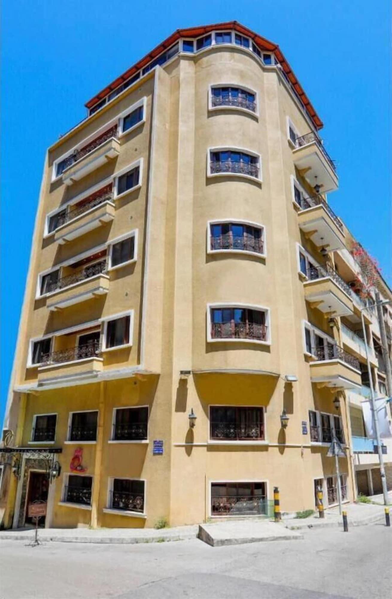 Queens Hotel
